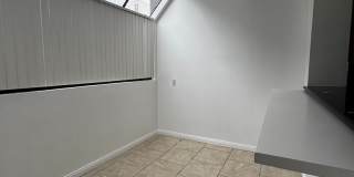 Large Updated Two-Story Townhouse For Rent Gallery 14
