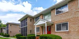 Clover Park Apartments Gallery 2