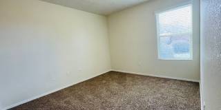 3 bed 2 bath 1400 sq ft home Gallery 10