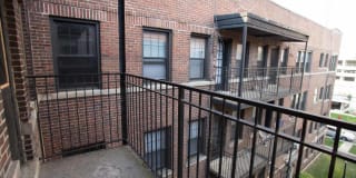 5202-5210 S. Cornell Avenue Gallery 15