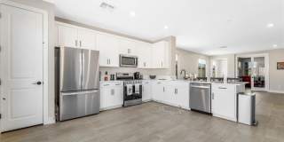 57 LAKE BLUFF Court Gallery 10