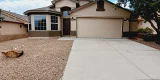 3 bed 2 bath home in Huning Ranch. Great Yard! Gallery 1