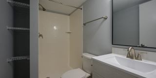 Calhoun Lofts & Thunderbird Flats Gallery 37