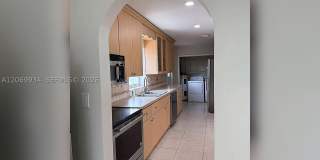 3232 Village Green Dr Gallery 7