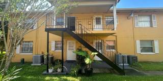 1627 W OAK RIDGE Road Gallery 2