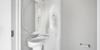 Recently Built 3 Bedroom, 2 Bath Duplex in Georgetown Gallery 20
