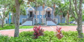 Verandahs at Hunt Club Gallery 14