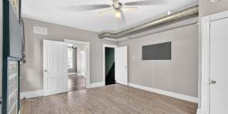 3005 S Compton Ave Gallery 17
