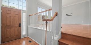 213 SPENCER Terrace SE Gallery 5