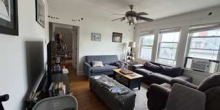 4bed 2bath unit in Somerville Gallery 1