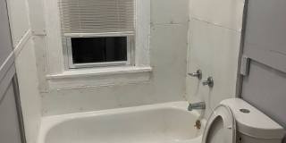 Three Bedroom One Bathroom Ready For ASAP Move In Gallery 14