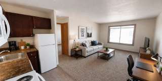 153 N. Hyland Gallery 1