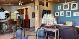 2 Bedroom + 1 Bathroom Bungalow | Sunsets and Sand | Hollywood Beach | FURNISHED 2 Bedroom + 1 Bathroom Bungalow | Sunsets and Sand | Hollywood Beach | FURNISHED Gallery 6