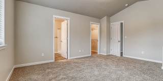 3 Bedroom/2.5 Bath With Fenced Backyard, W/D Included, and AC! 3 Bedroom/2.5 Bath With Fenced Backyard, W/D Included, and AC! Gallery 13