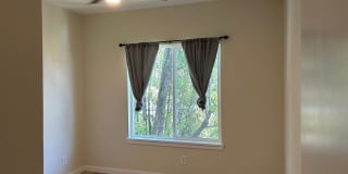 GORGEOUS Downtown Apartment!!! Gallery 14