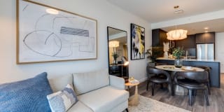Ren Gallery 31