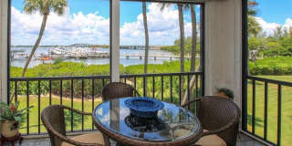 350 NE Edgewater Drive unit: 202 Gallery 1