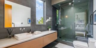 721 N Vista St Gallery 21