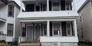 82 Robinson Street Gallery 1