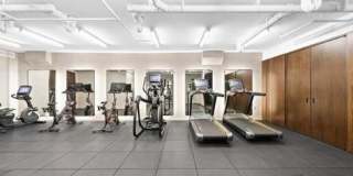 1450 WASHINGTON ST Gallery 21