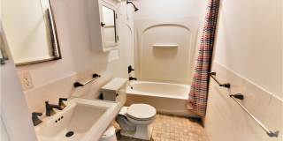 1000 Rambler Road Gallery 19