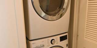 Upscale 2-BR Dual-Suite Condo in Downtown San Jose Gallery 12