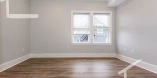 Fantastic, Newly renovated 4-bd/2 ba with Laundry Gallery 9