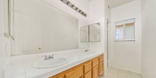 17 Camarin Street Gallery 21