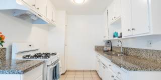 Cohasset Apartments Gallery 6