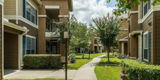 Edgewater Apartments Gallery 12