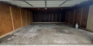 Gorgeous 2 Bedroom House with Massive Two Car Garage! Apply Today! Gallery 19