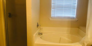 3-Bedroom, 2-Bathroom Home in Kissimmee Gallery 10