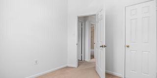 146 WASHINGTON Street Gallery 42