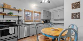 989 Union Street Gallery 2