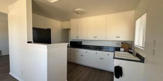 Newly Remodeled 2 bed 1 bath home! Gallery 9