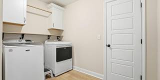 114 Sandy Springs Road Gallery 43