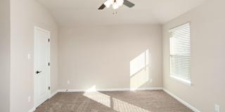 Beautiful 3/2.5 Townhome Gallery 17