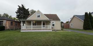 221 E Dickens Avenue Gallery 1