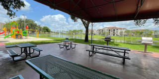 Fontainebleau Milton Gallery 12