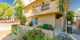 3752 Mentone Gallery 1