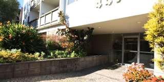1p174 - 447 Orange Street Gallery 1