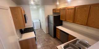 3 bedrom 2.5 bath Gated Community Townhome with community  Pool, Spa & Private Garage Gallery 9