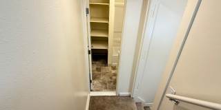 Updated 3-bedroom, 1 bath triplex in Springfield! Gallery 29