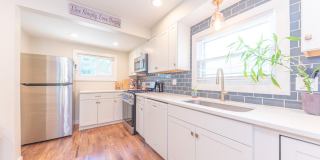 1123 W Huron Street Gallery 7