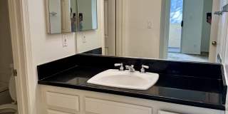 451 South Oakland Avenue - 8 Gallery 17