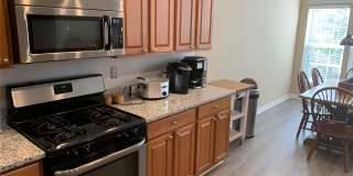 6860 Lakecrest Court Gallery 10