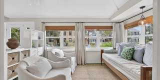 221 13TH AVENUE NE Gallery 4