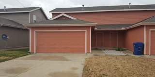 3 Bed 2.5 Bath 2 Car Garage Split Duplex- Pets ok! 3 Bed 2.5 Bath 2 Car Garage Split Duplex- Pets ok! Gallery 1