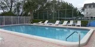 5951 NE 14th Lane Gallery 2