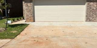 MOVE IN SPECIAL - FIRST MONTH FREE! Gallery 1